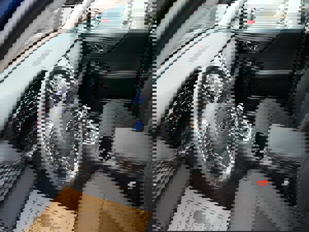 Used 2020 Subaru Outback Premium image 12