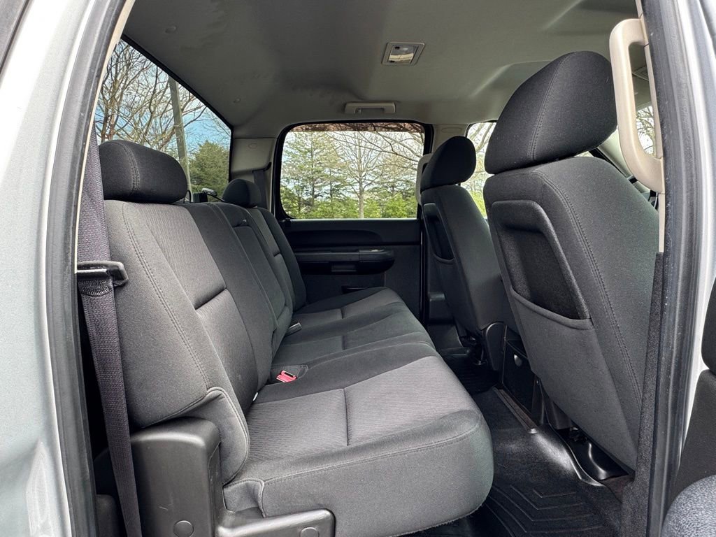 Used 2013 GMC Sierra 2500 SLE w/ Suspension Package, Off-Road image 19