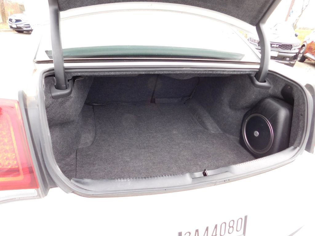 Used 2023 Chrysler 300 S image 7