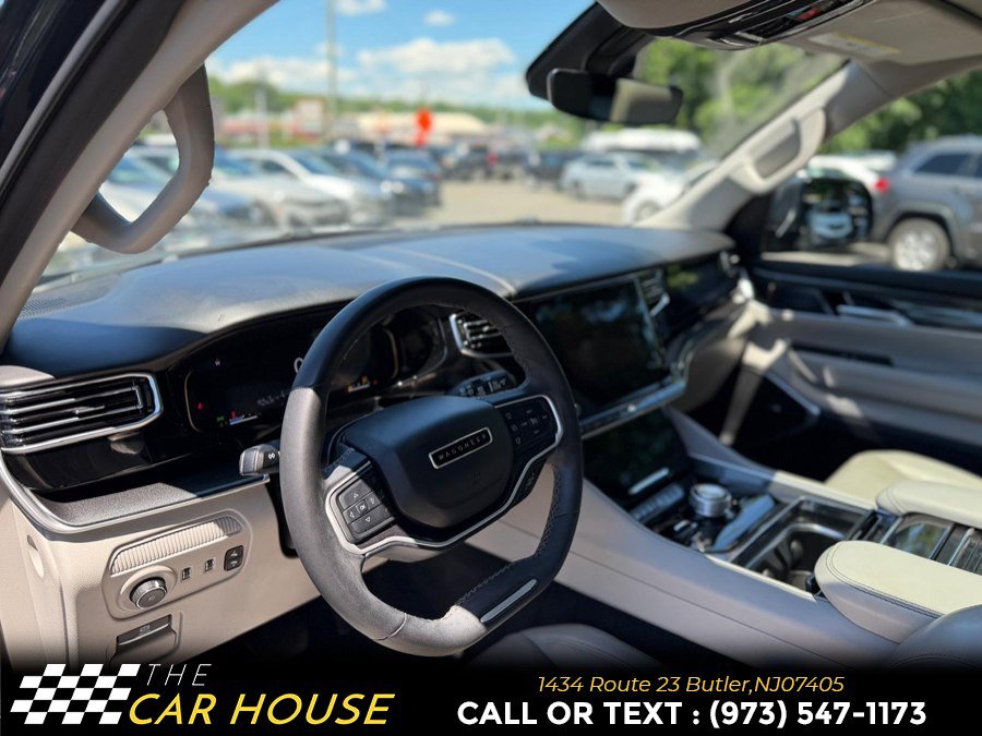 Used 2022 Jeep Wagoneer Series I w/ Convenience Group I AWD/4WD image 17