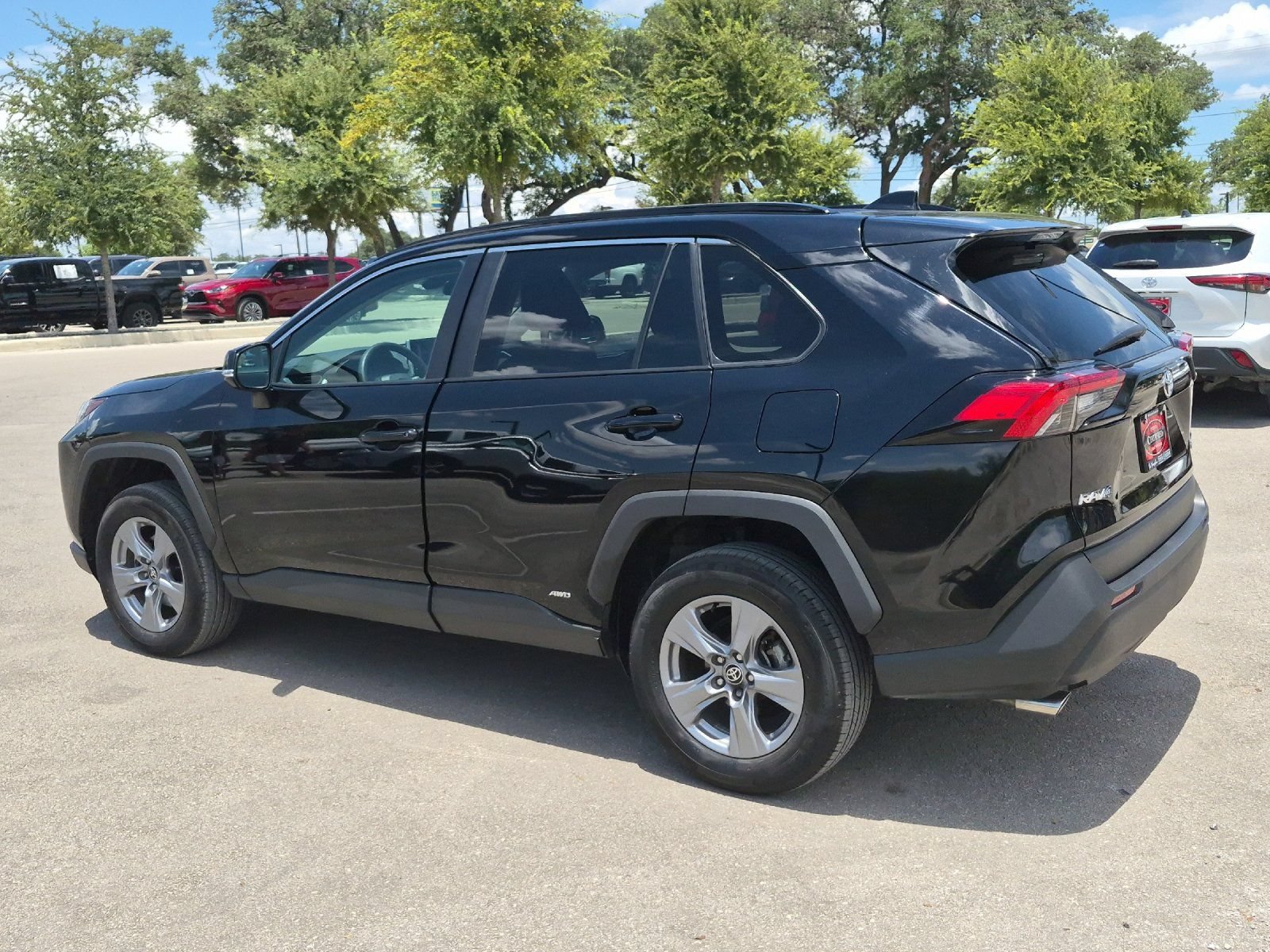 Certified 2025 Toyota RAV4 XLE AWD/4WD image 3
