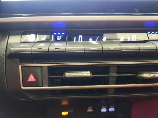 Used 2025 Toyota Camry XSE w/ Premium Package image 66