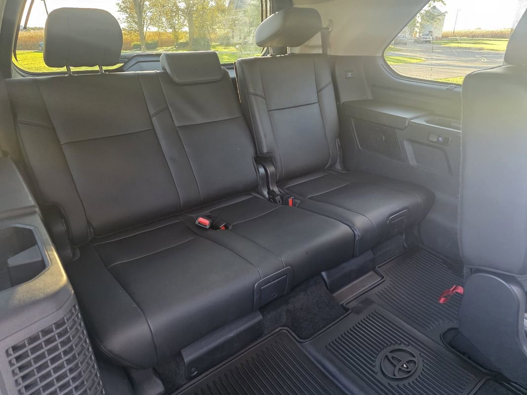 Used 2024 Toyota Sequoia Limited image 19