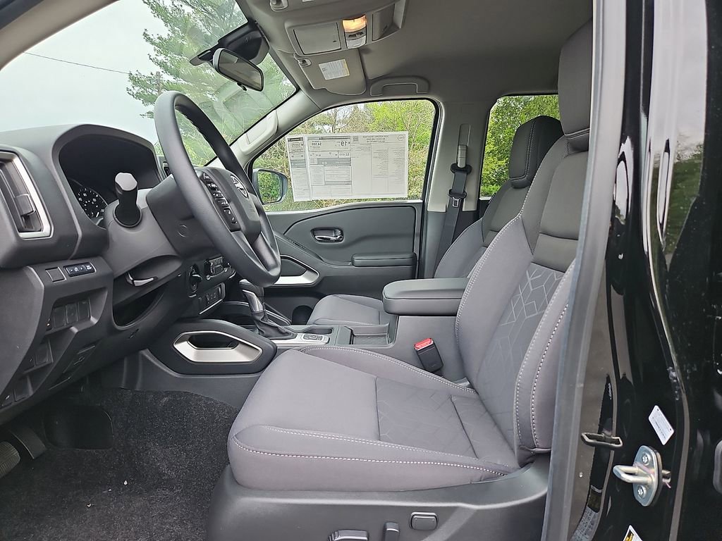 New 2026 Nissan Frontier SV w/ Tow Package AWD/4WD image 9