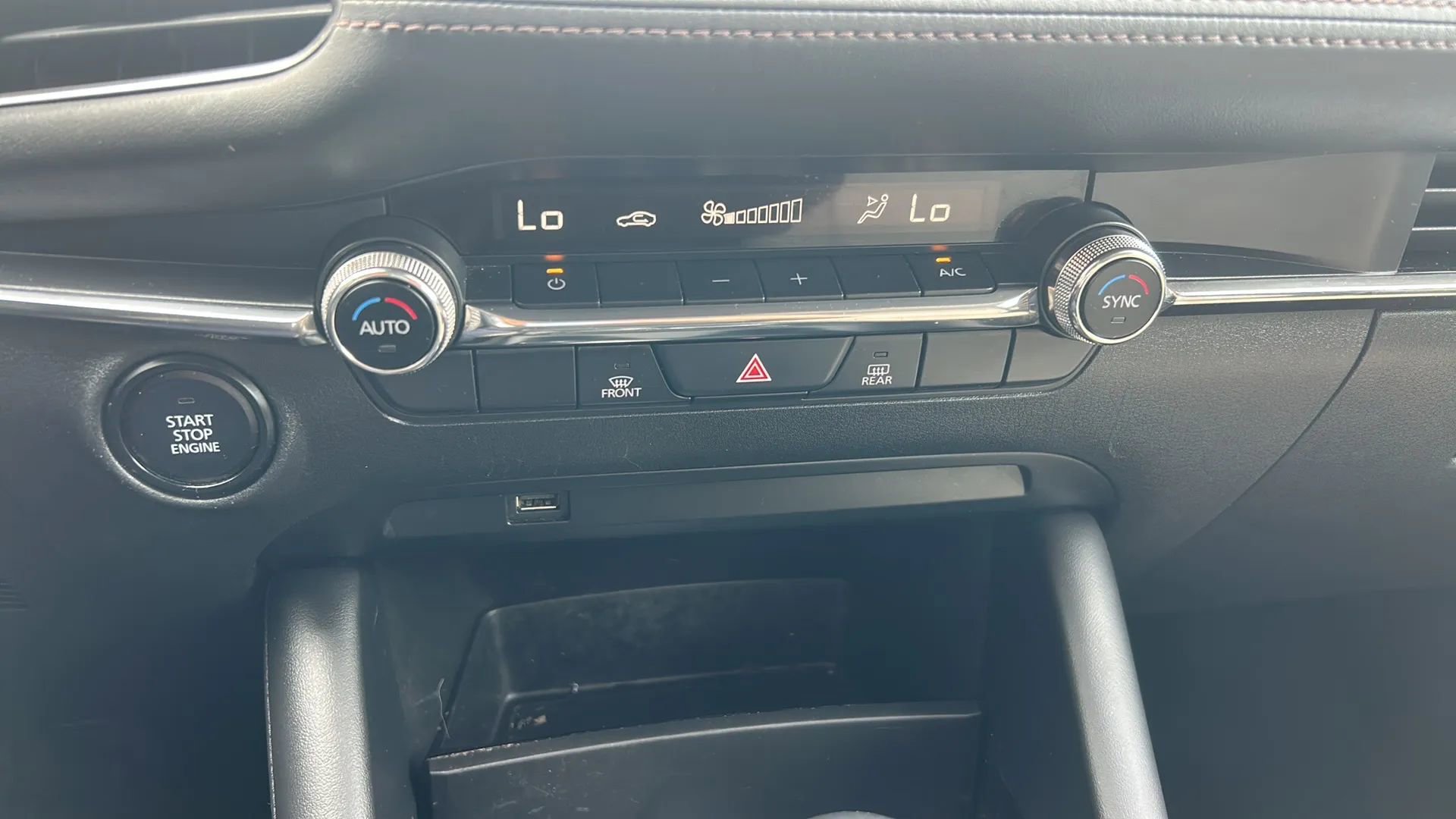 Used 2019 MAZDA MAZDA3 AWD Sedan w/ Select Package image 24