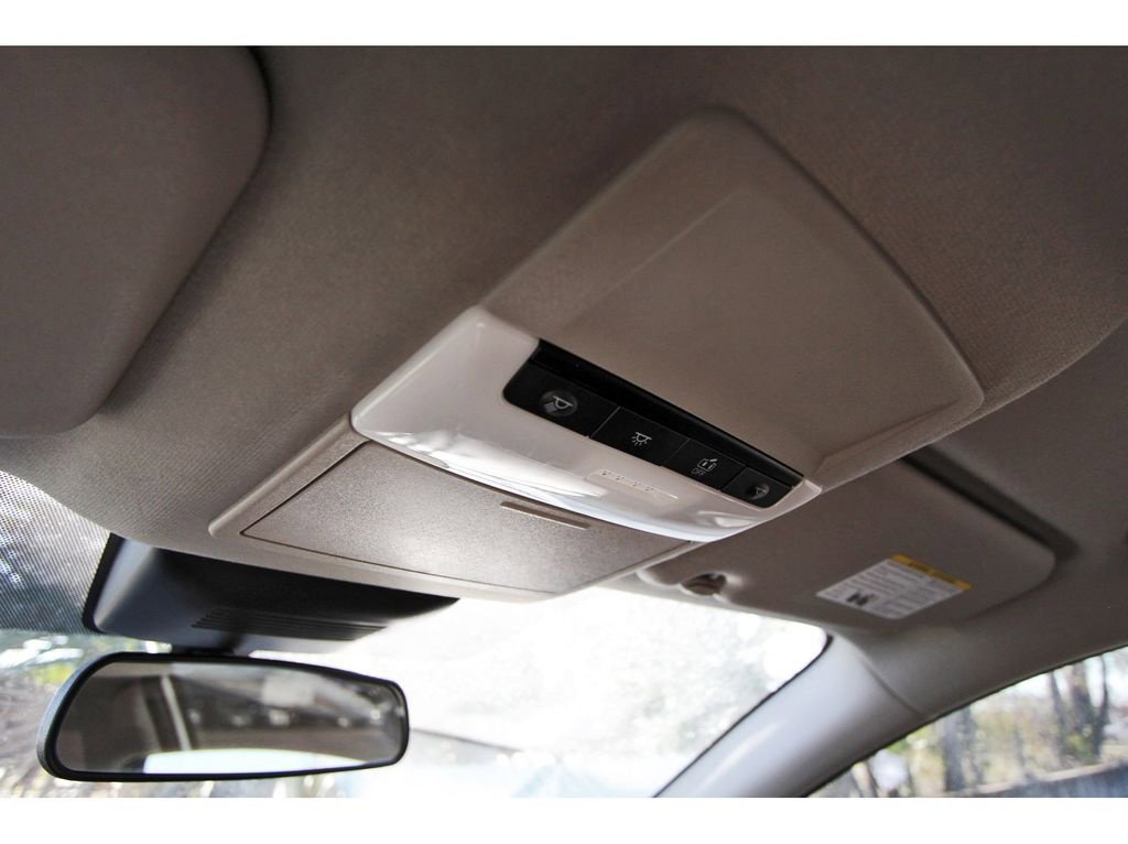 Used 2025 Nissan Sentra SV image 21