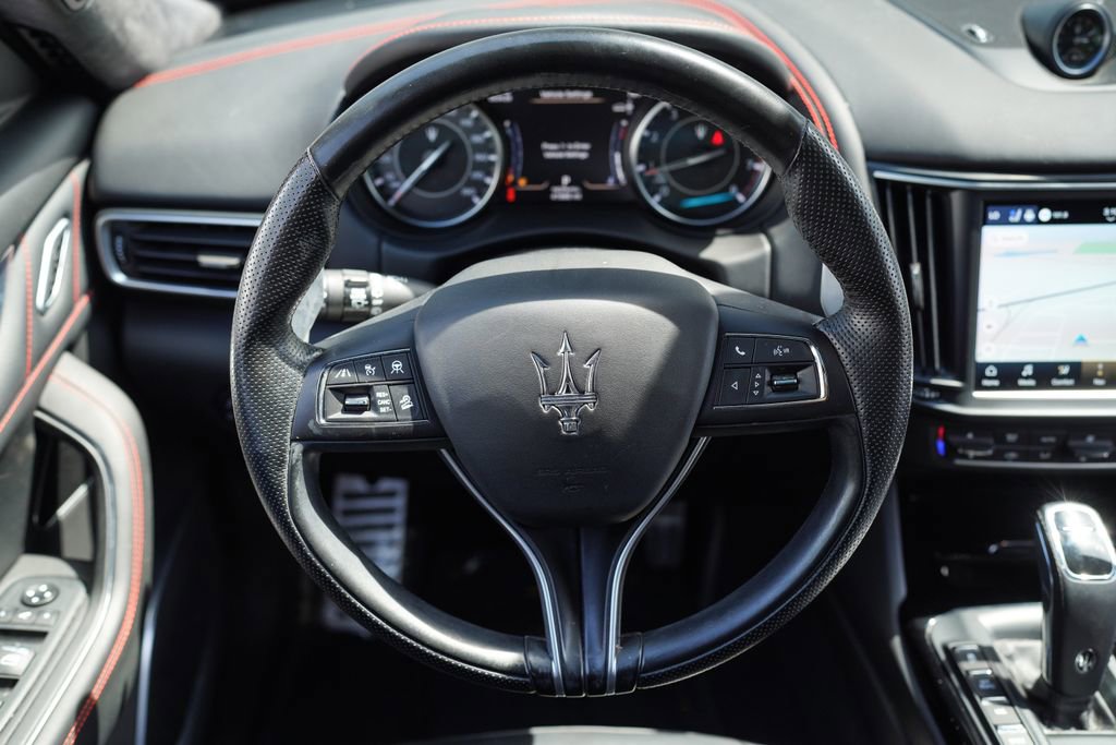 Used 2022 Maserati Levante GT AWD/4WD image 28