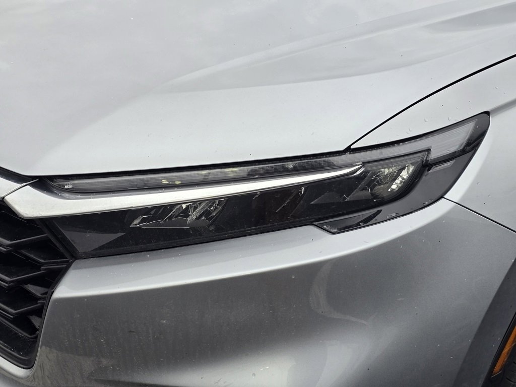 Used 2024 Honda CR-V LX image 9