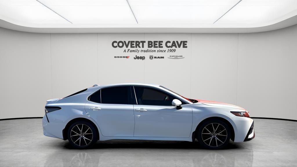 Used 2023 Toyota Camry SE w/ Convenience Package image 11