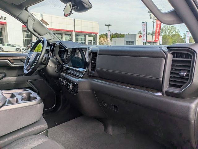Used 2025 Chevrolet Silverado 1500 LT image 35