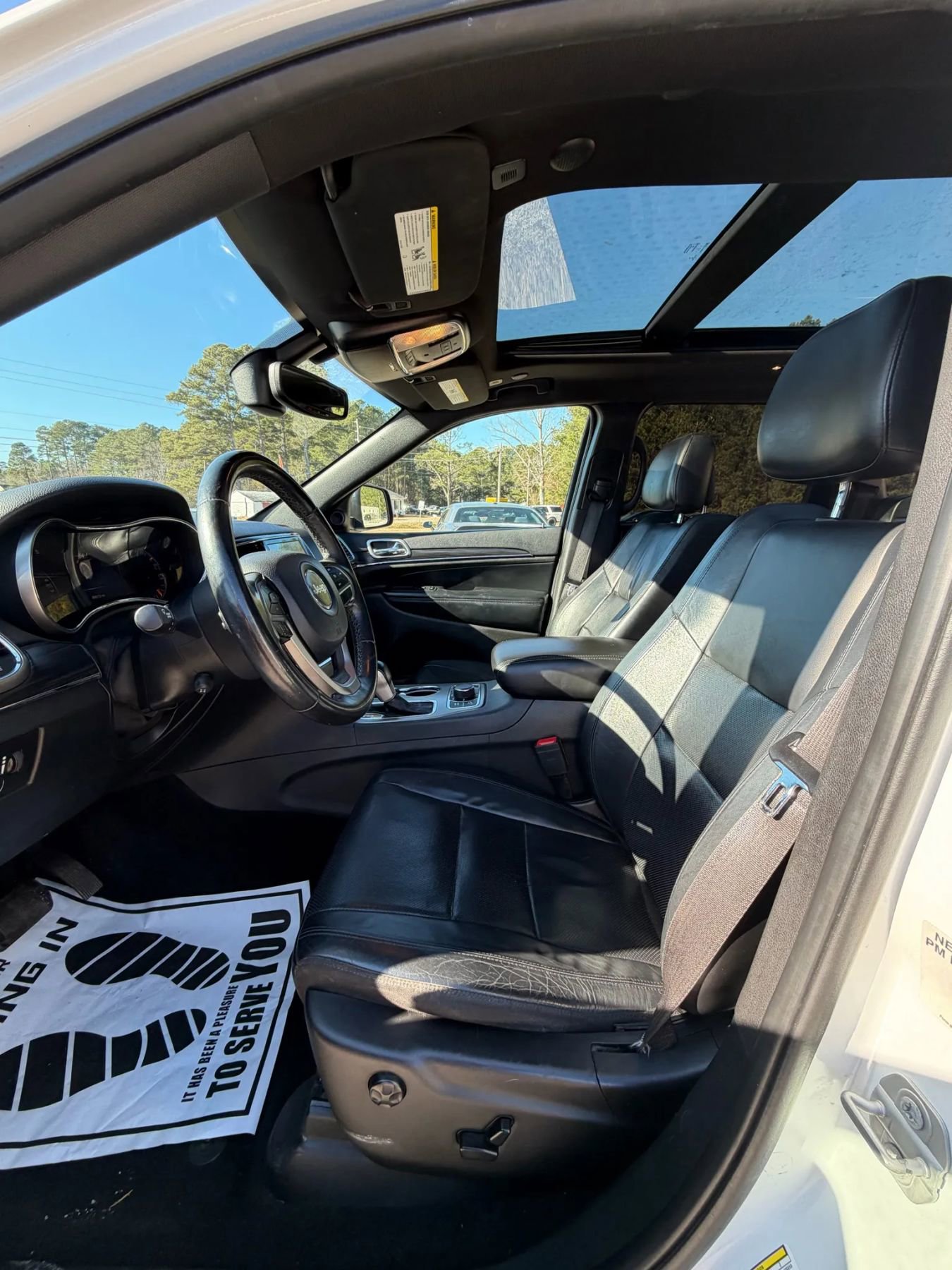 Used 2020 Jeep Grand Cherokee Limited w/ Luxury Group II image 9