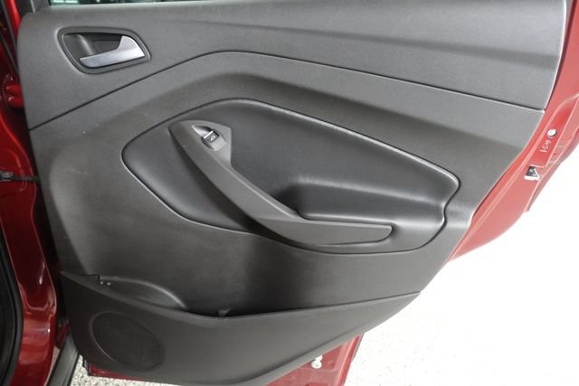 Used 2019 Ford Escape SE FWD image 22