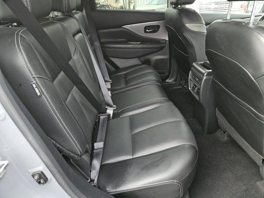 Used 2023 Nissan Murano SL image 32