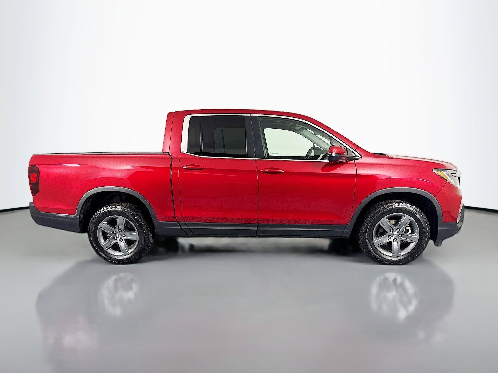 Certified 2023 Honda Ridgeline RTL image 4