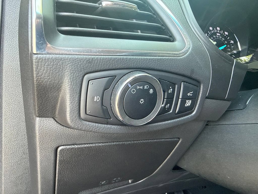 Used 2024 Ford Edge Titanium AWD/4WD image 26