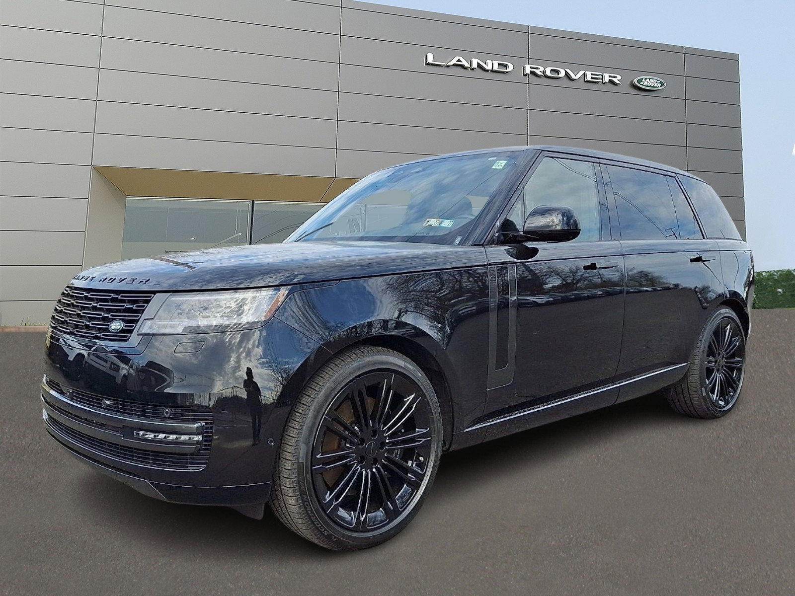 New 2026 Land Rover Range Rover Long Wheelbase SE