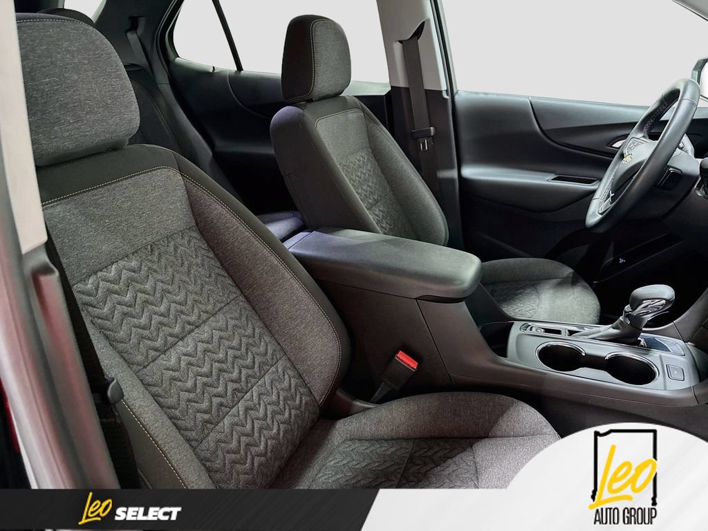 Used 2024 Chevrolet Equinox LT FWD image 31