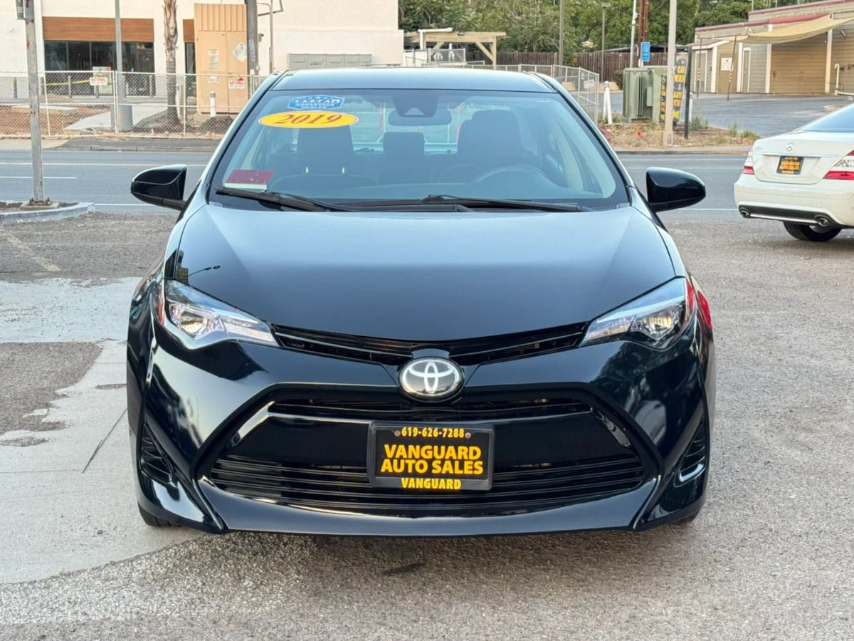 Used 2019 Toyota Corolla LE w/ Carpet Mat Package (TMS) FWD image 4