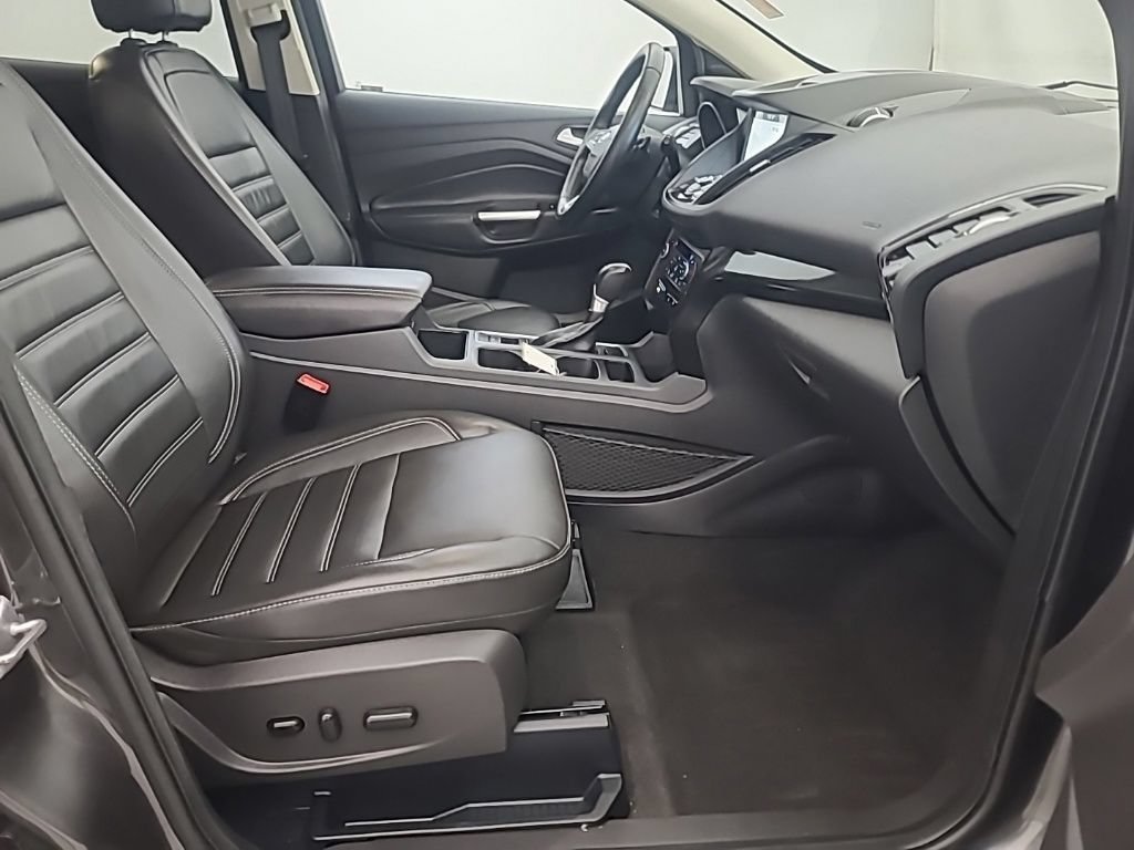 Used 2017 Ford Escape Titanium AWD/4WD image 15