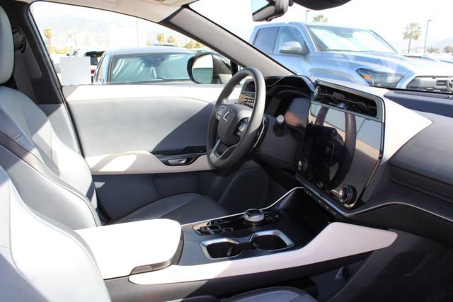 Certified 2023 Lexus RZ 450e Premium w/ Technology Package image 5