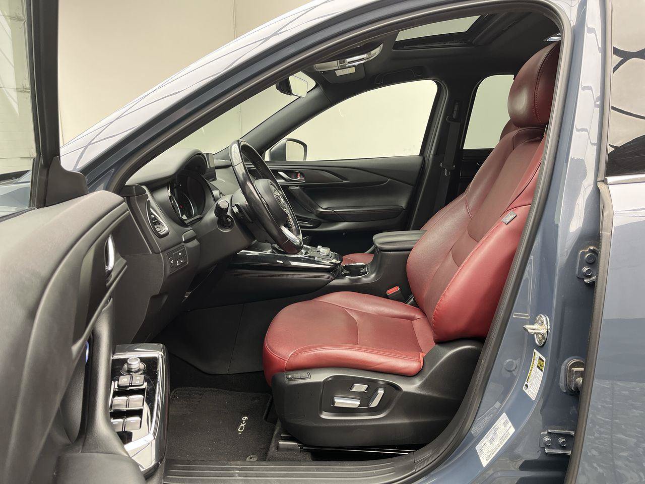 Certified 2023 MAZDA CX-9 Carbon Edition AWD/4WD image 3