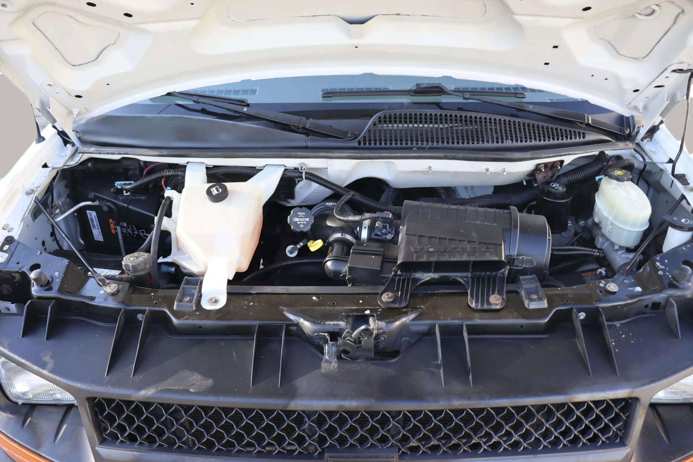 Used 2016 Chevrolet Express 2500 image 35