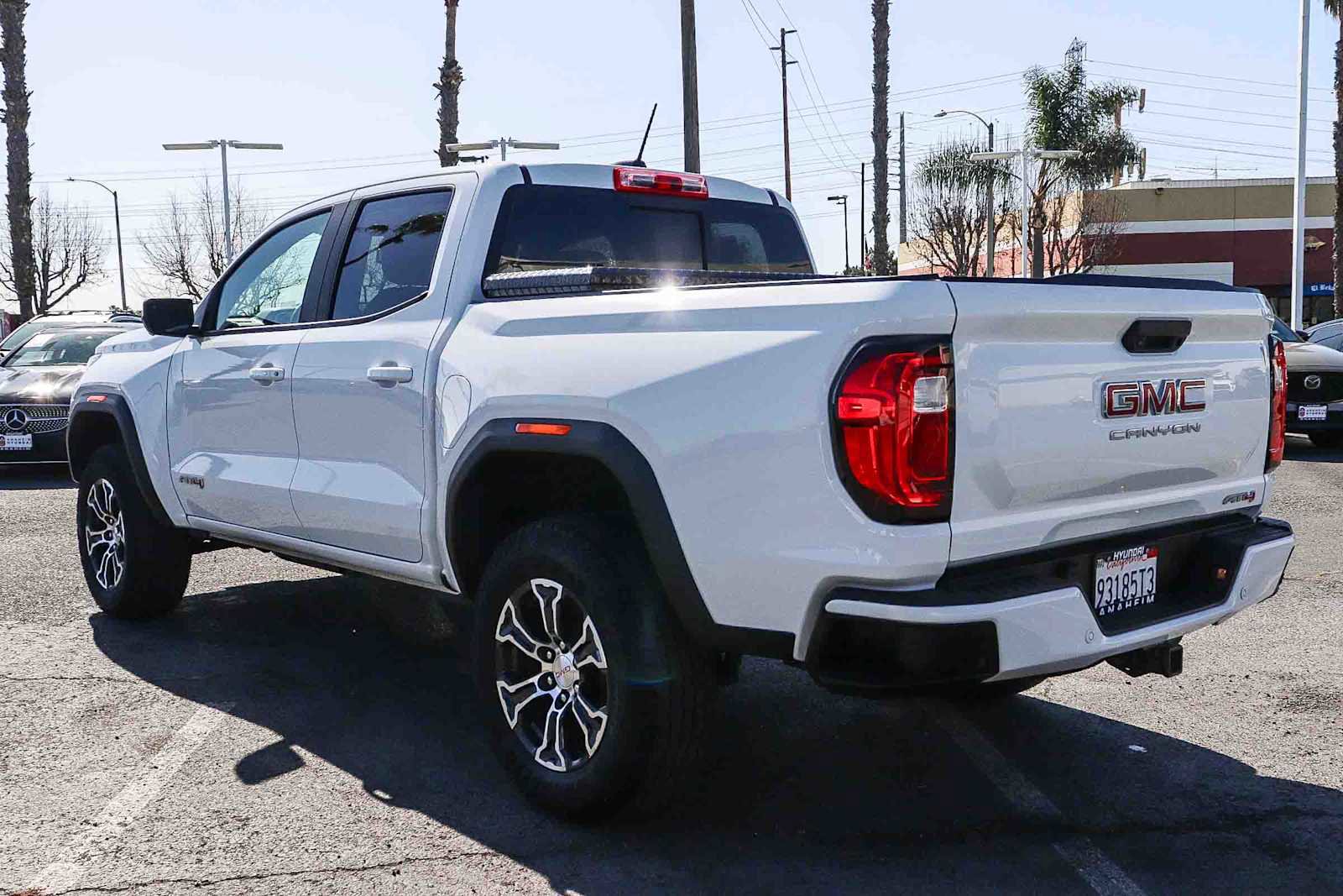 Used 2023 GMC Canyon AT4 w/ AT4 Premium Package image 7