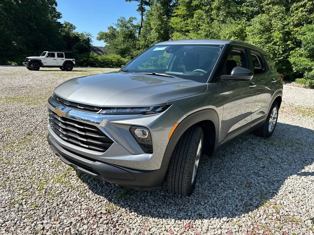 New 2026 Chevrolet TrailBlazer LS w/ LS Convenience Package FWD image 4