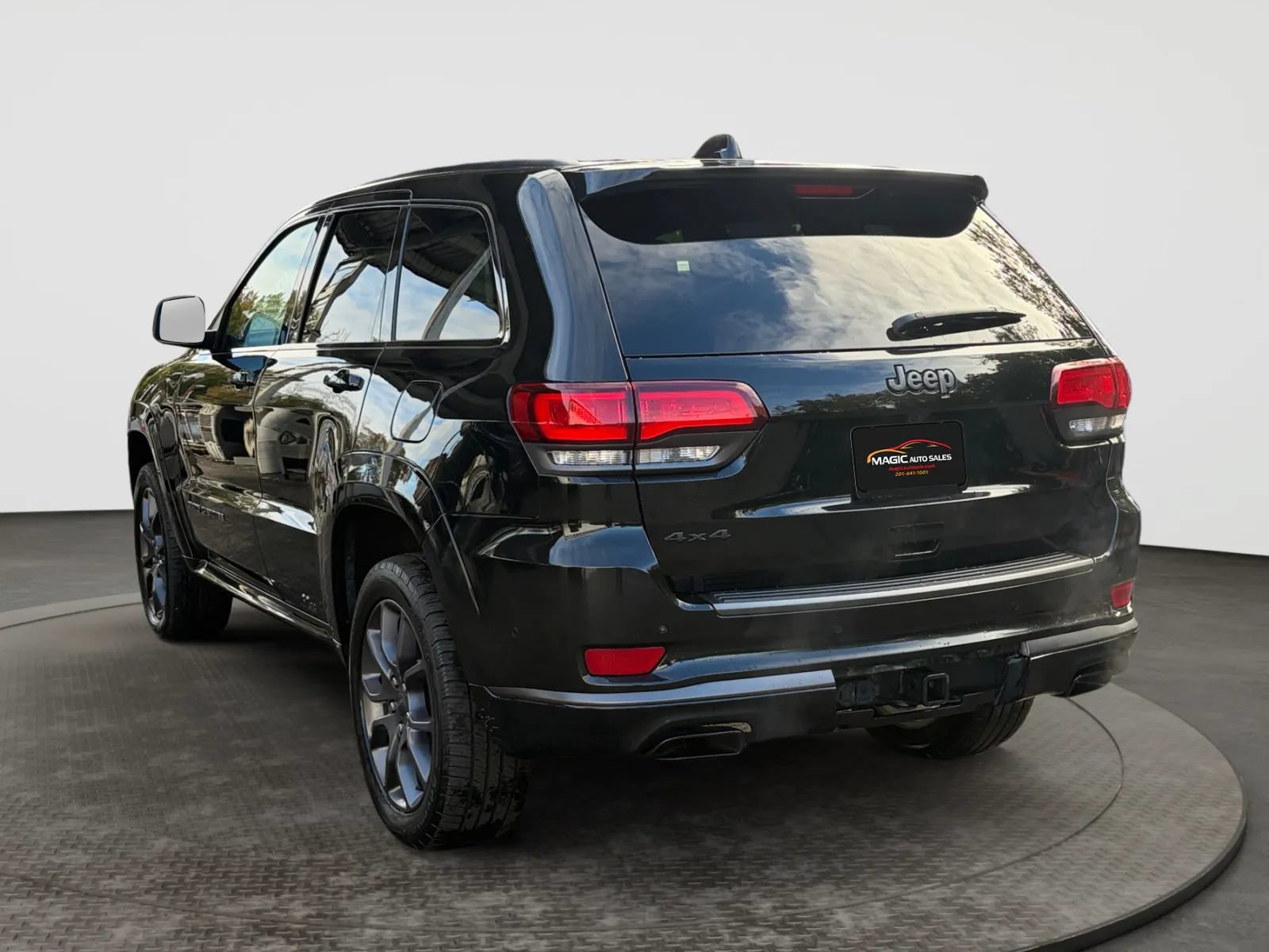 Used 2020 Jeep Grand Cherokee High Altitude AWD/4WD image 8