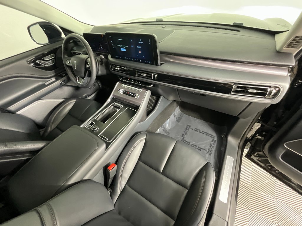 Used 2025 Lincoln Aviator AWD image 19