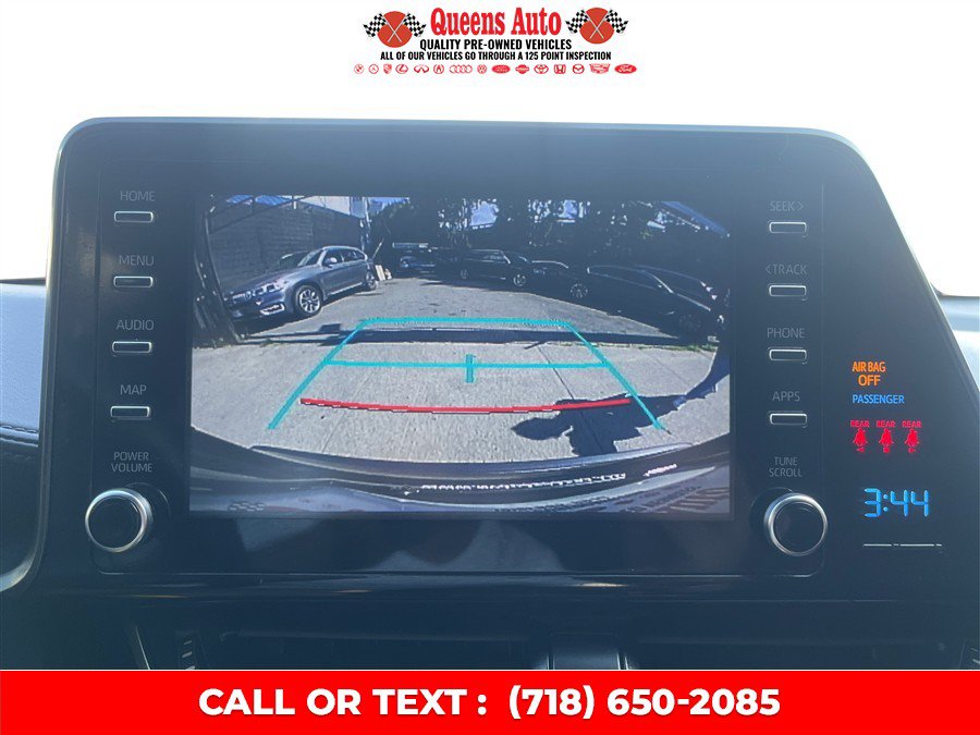 Used 2019 Toyota C-HR LE FWD image 35