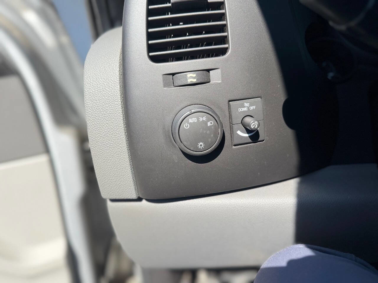 Used 2011 GMC Sierra 1500 W/T image 19