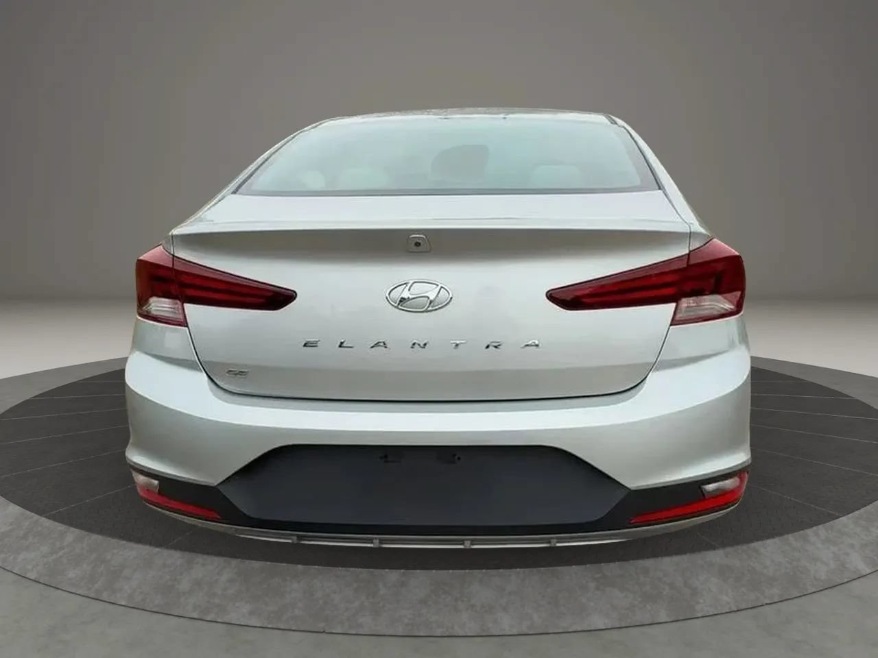 Used 2020 Hyundai Elantra SE FWD image 5