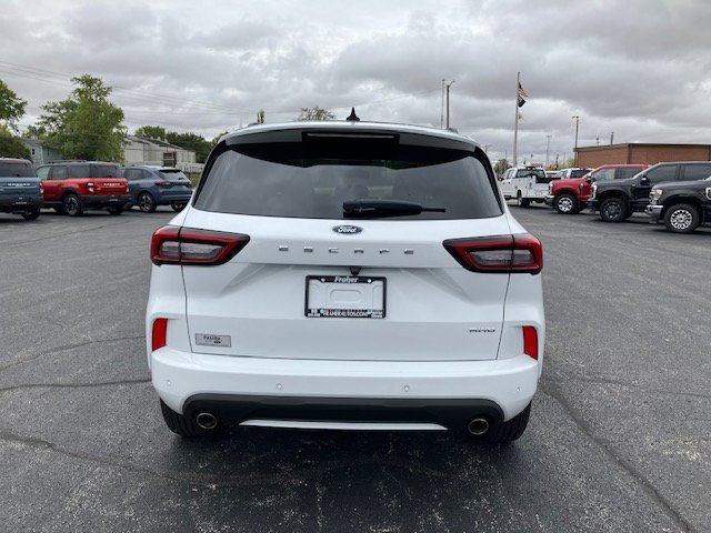 Used 2023 Ford Escape ST-Line w/ Tech Pack #1 image 4