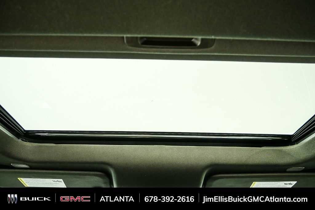 Used 2025 GMC Sierra 1500 Denali w/ Technology Package AWD/4WD image 22