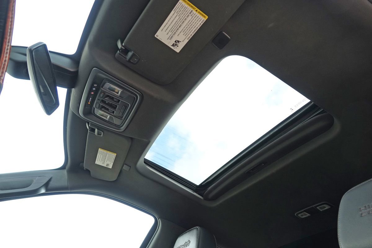 Used 2020 Chevrolet Silverado 1500 High Country AWD/4WD image 10