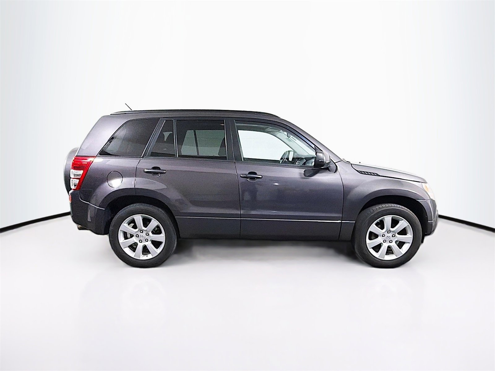 Used 2012 Suzuki Grand Vitara Limited image 8