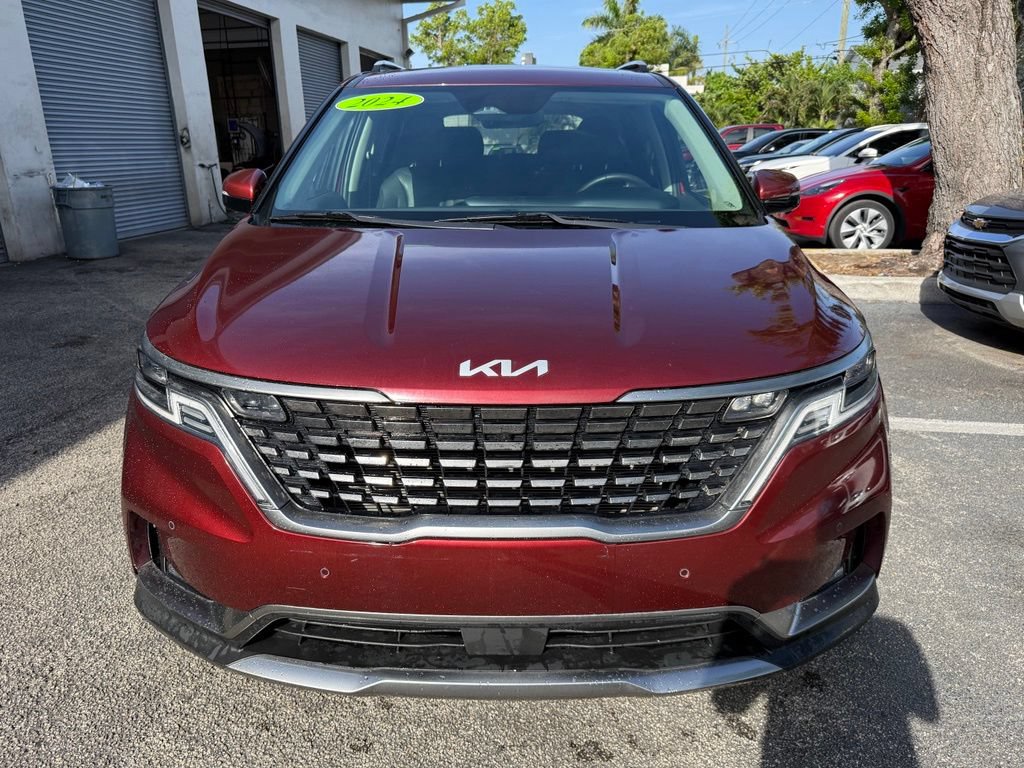 Certified 2024 Kia Carnival SX Prestige FWD image 2