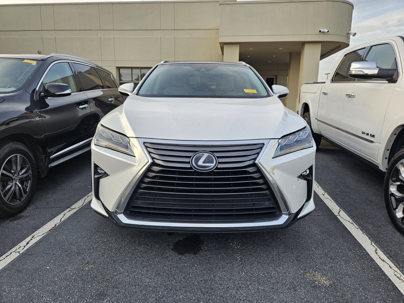 Used 2018 Lexus RX 450h AWD w/ Premium Package image 2