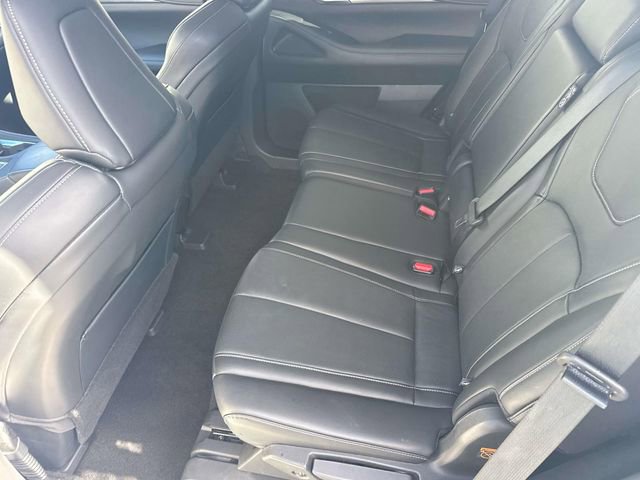 Certified 2025 INFINITI QX60 Pure w/ Cargo Package FWD image 29