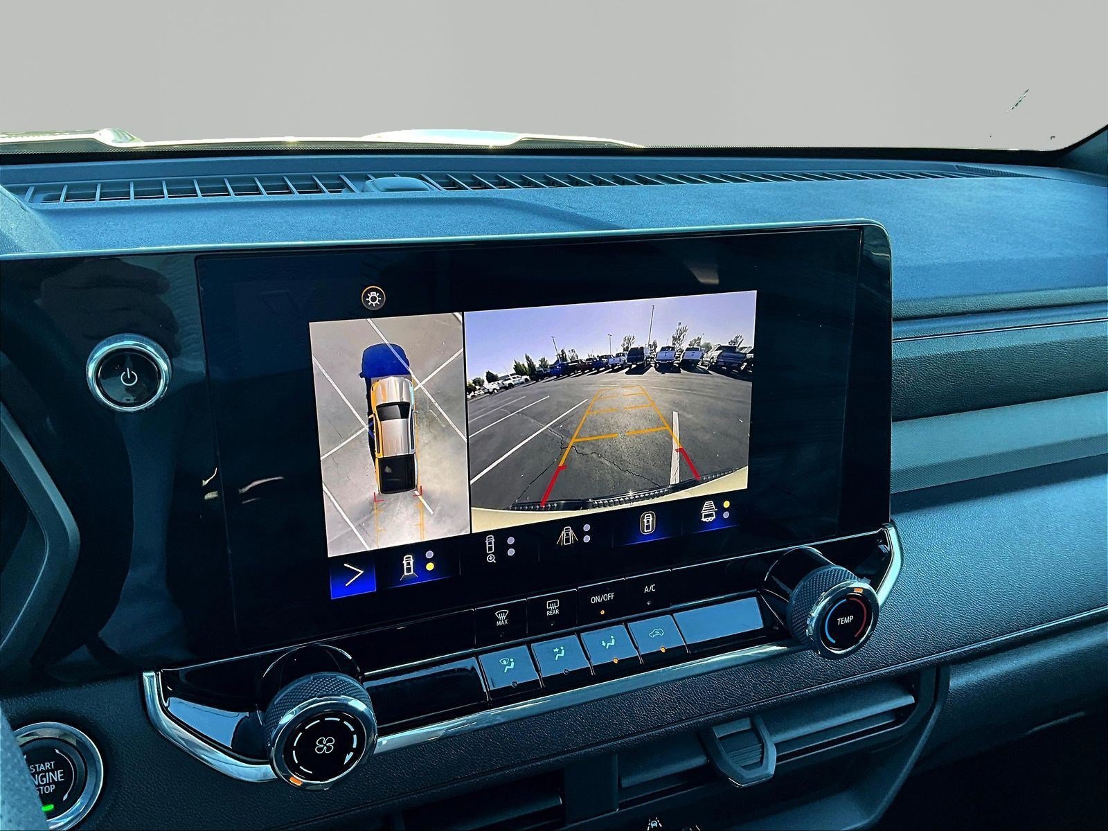 Used 2023 Chevrolet Colorado Trail Boss w/ Technology Package AWD/4WD image 15
