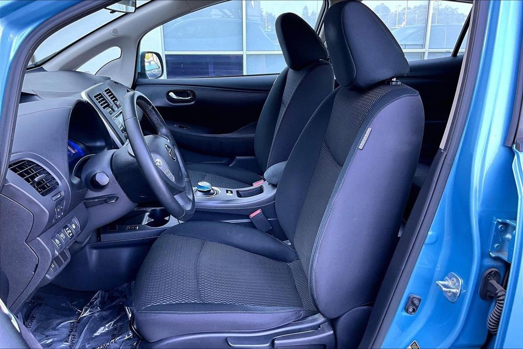 Used 2015 Nissan Leaf S w/ Charge Package FWD image 21
