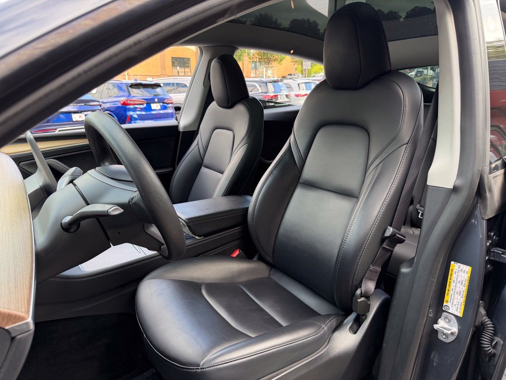 Used 2023 Tesla Model Y 2WD image 26