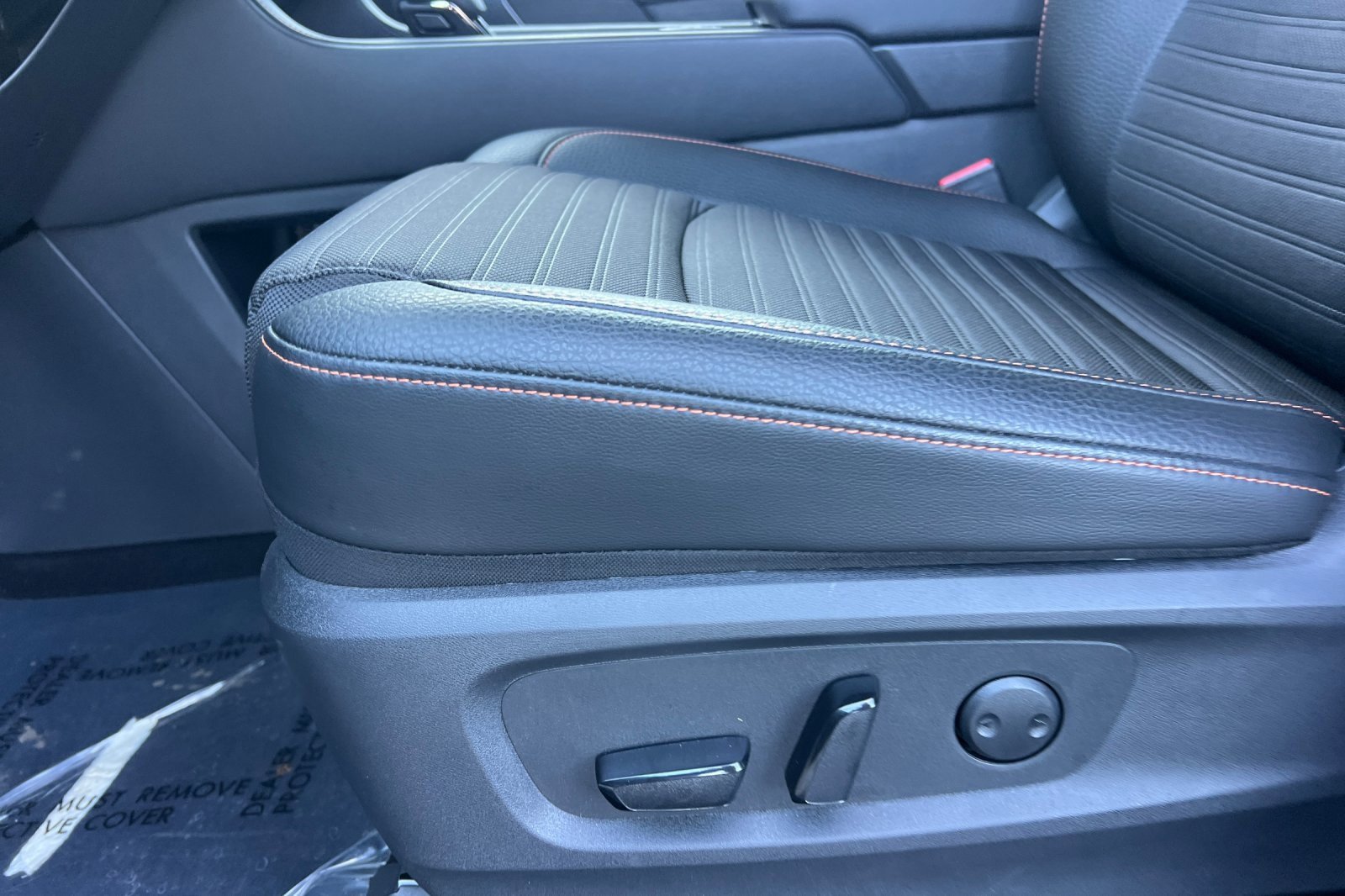 Certified 2025 Nissan Pathfinder Rock Creek image 14