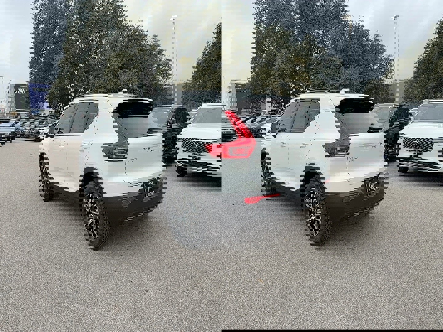 New 2026 Volvo XC40 B4 Core image 4