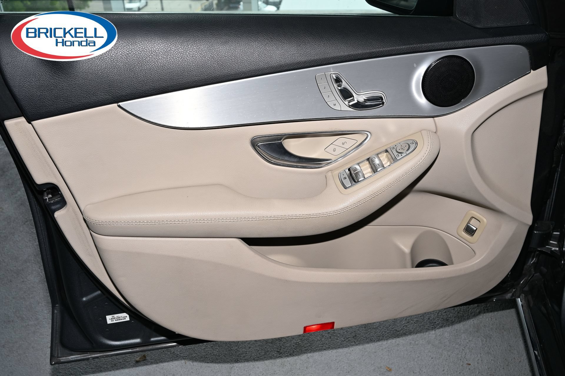 Used 2019 Mercedes-Benz C 300 Sedan image 14