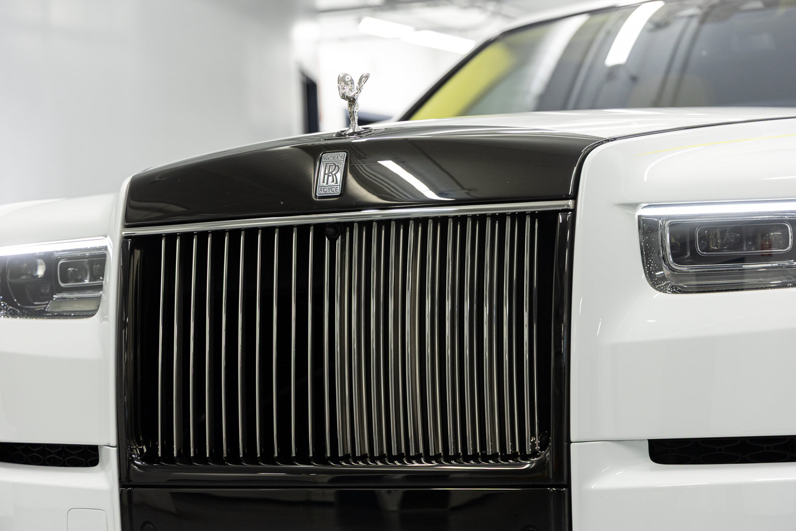 Certified 2024 Rolls-Royce Phantom Sedan w/ The Phantom Package RWD image 11