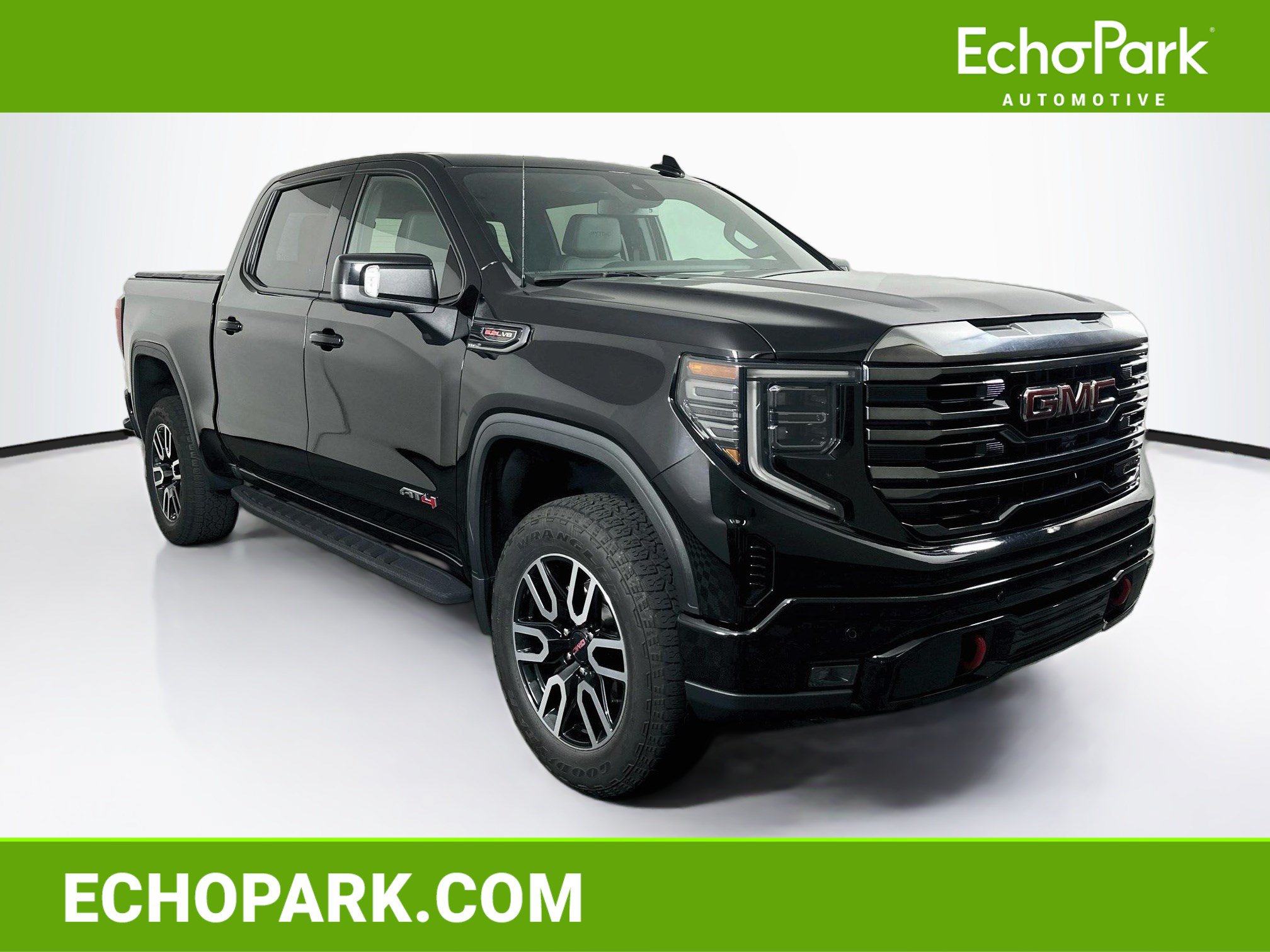 Used 2023 GMC Sierra 1500 AT4 w/ AT4 Preferred Package AWD/4WD image 1