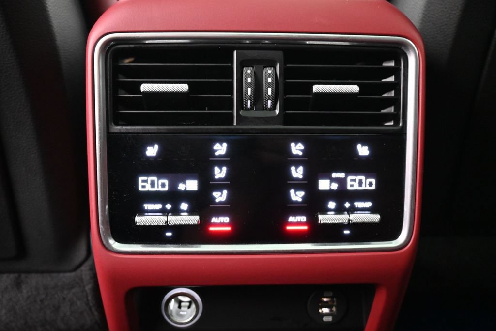 Used 2019 Porsche Cayenne S AWD/4WD image 22