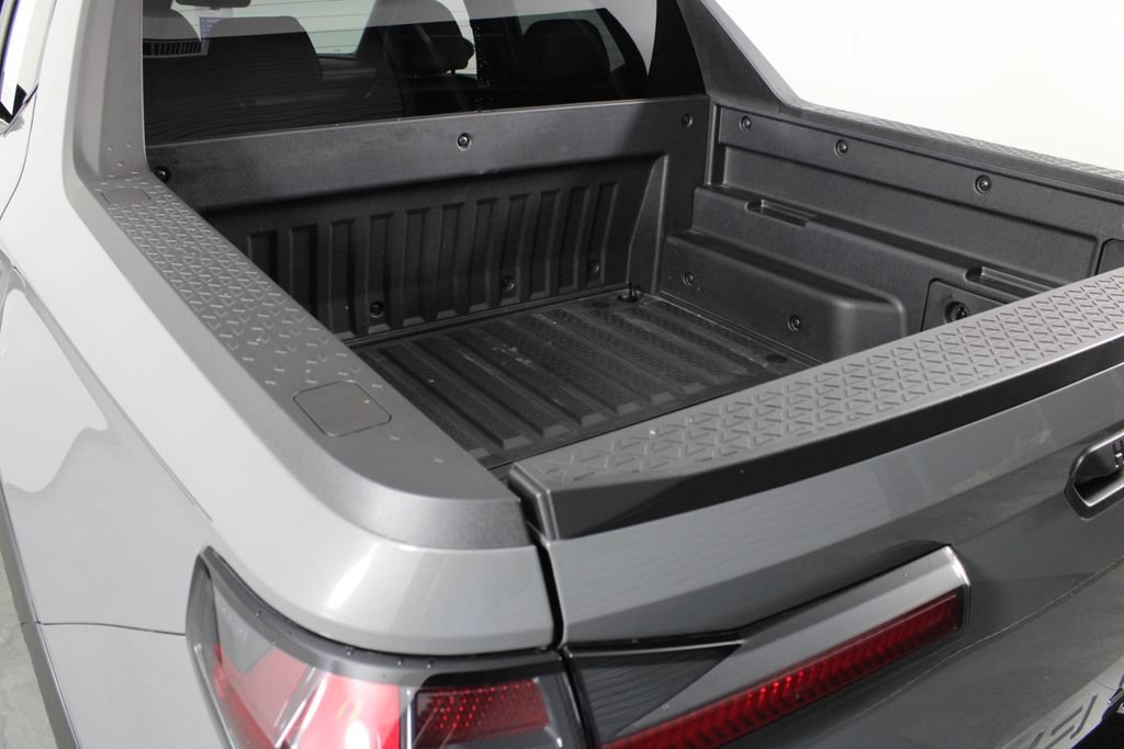 Certified 2026 Hyundai Santa Cruz SEL FWD image 16